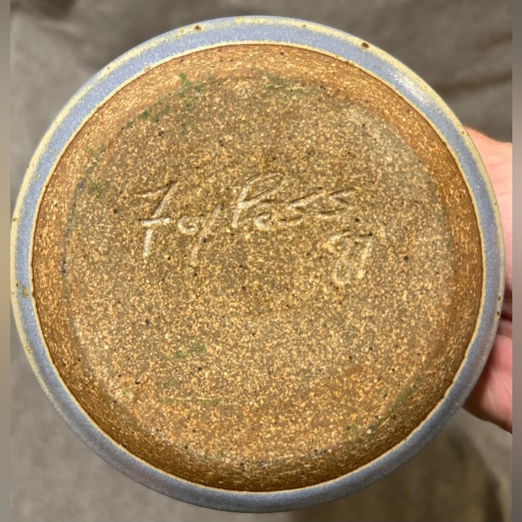 Fox Pass Pottery Vintage Butter Crock NWT Blue Hand thrown Stoneware, signed ‘87 - Picture 3 of 8